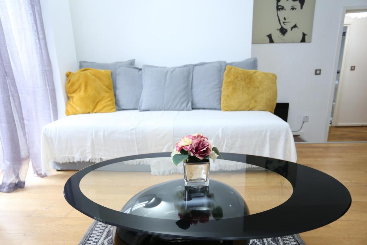 Gorgeous 2 Bedroom 2 Bathroom Woolwich London Exterior foto
