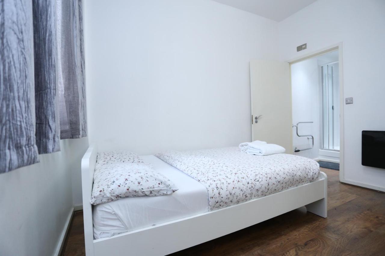 Gorgeous 2 Bedroom 2 Bathroom Woolwich London Exterior foto