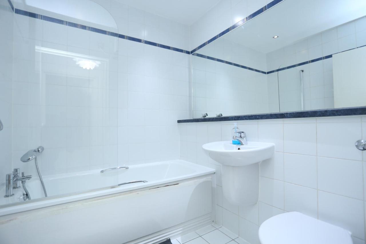 Gorgeous 2 Bedroom 2 Bathroom Woolwich London Exterior foto